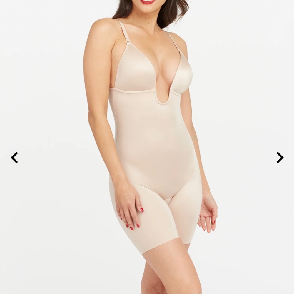 NWOT Spanx Suit Your Fancy Plunge Low-Back Mid-Thigh Bodysuit size L